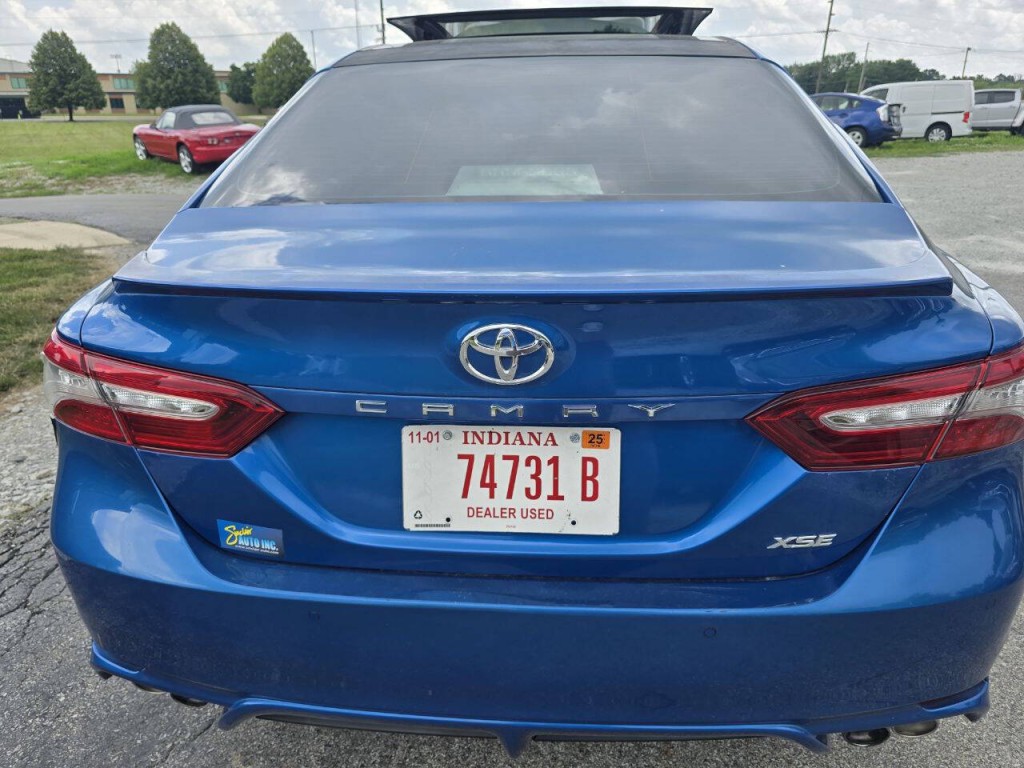 2018 Toyota Camry Image 6