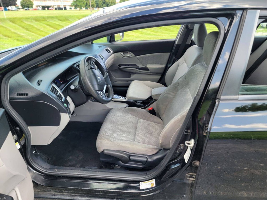 2015 Honda Civic Image 12