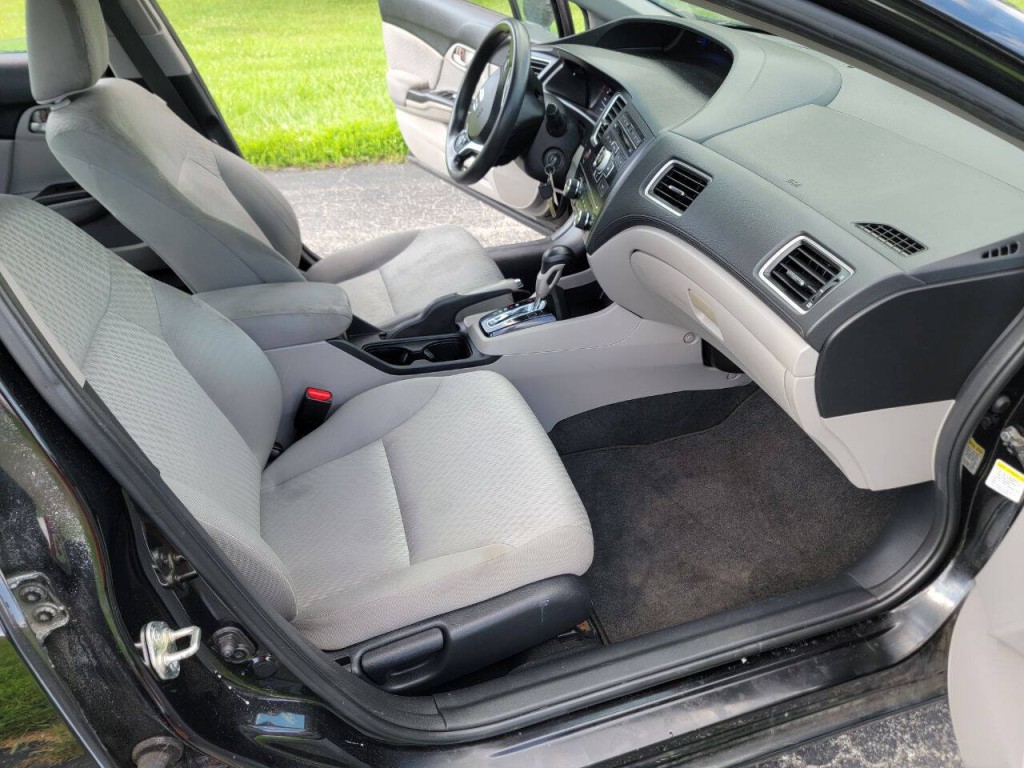 2015 Honda Civic Image 16