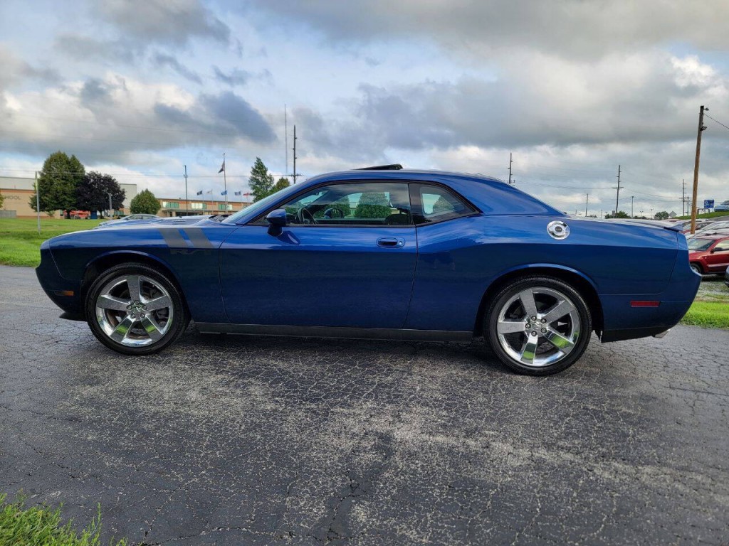 2009 Dodge Challenger Image 10