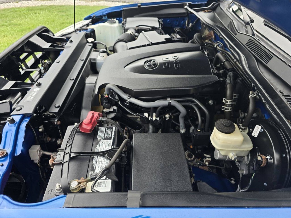 2017 Toyota Tacoma Image 31