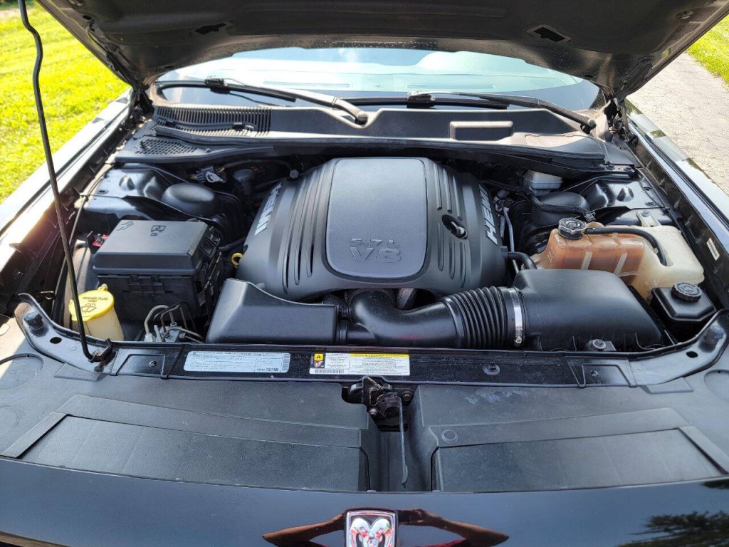 2010 Dodge Challenger Image 15