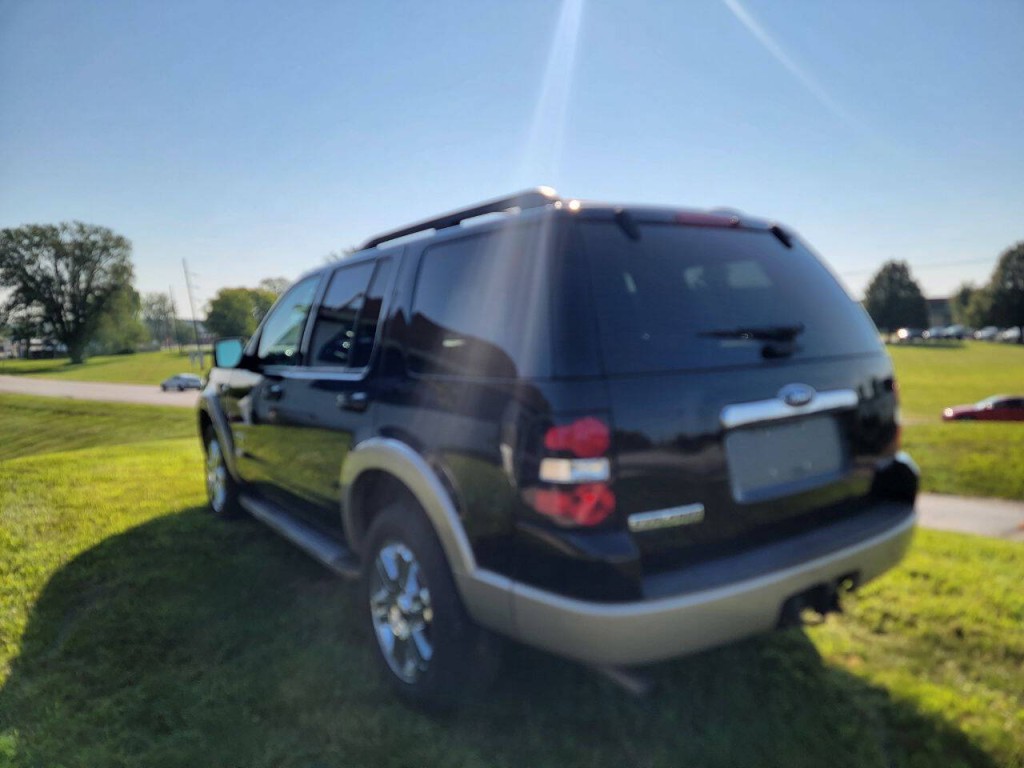 2008 Ford Explorer Image 9