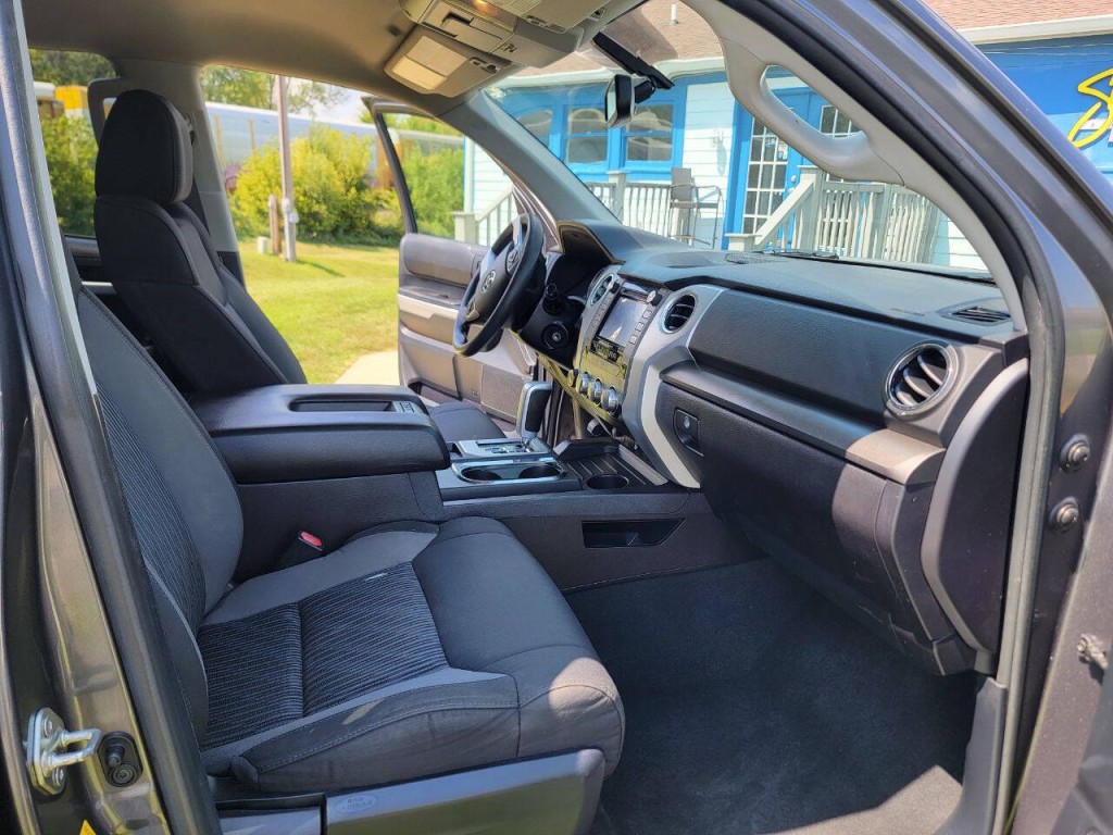 2014 Toyota Tundra Image 11