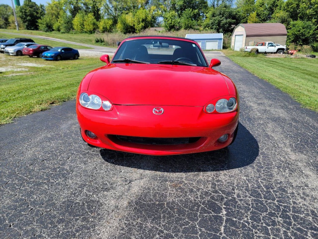 2003 Mazda MX-5 Miata Image 4