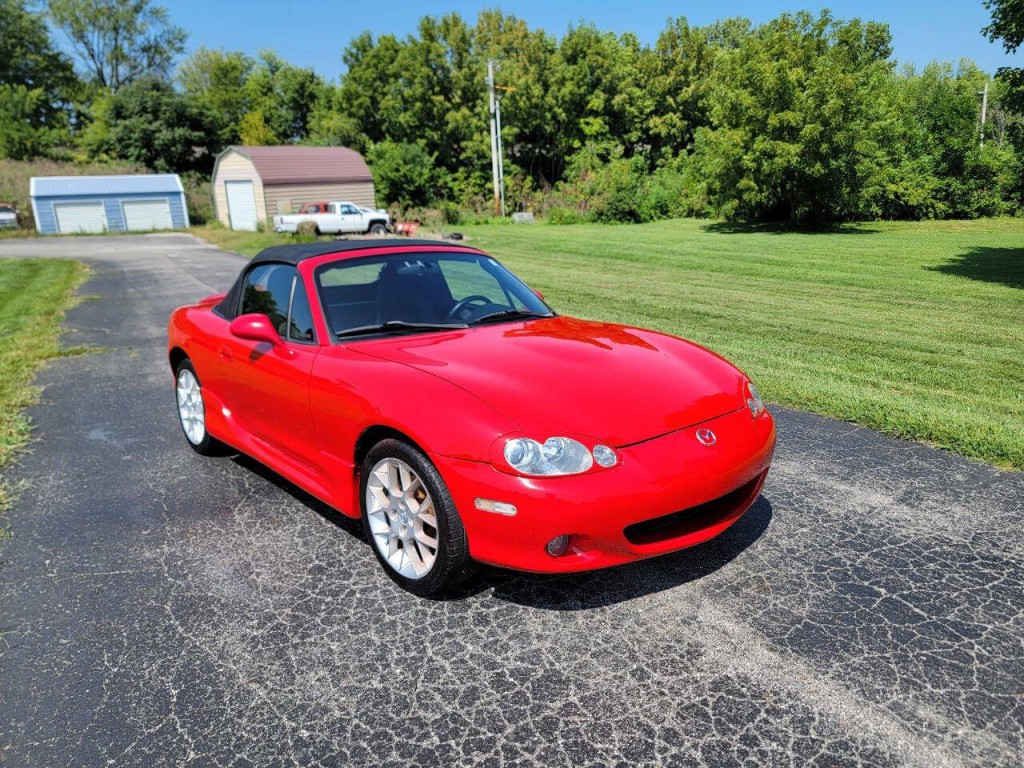 2003 Mazda MX-5 Miata Image 5