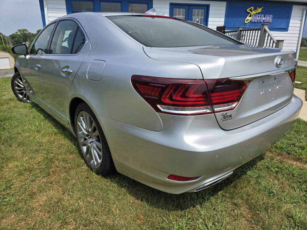 2014 Lexus LS 460 Image 4