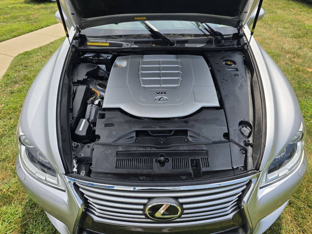 2014 Lexus LS 460 Image 17