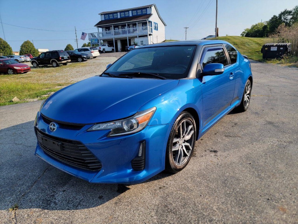 2015 Scion tC Image 2