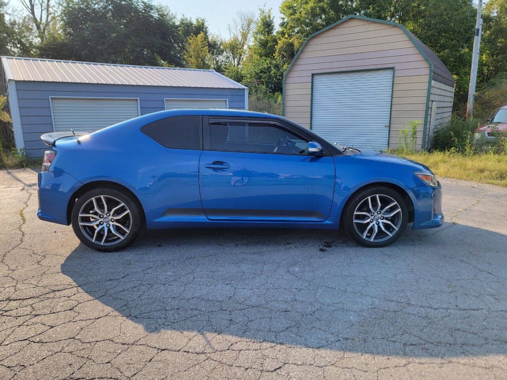 2015 Scion tC Image 6