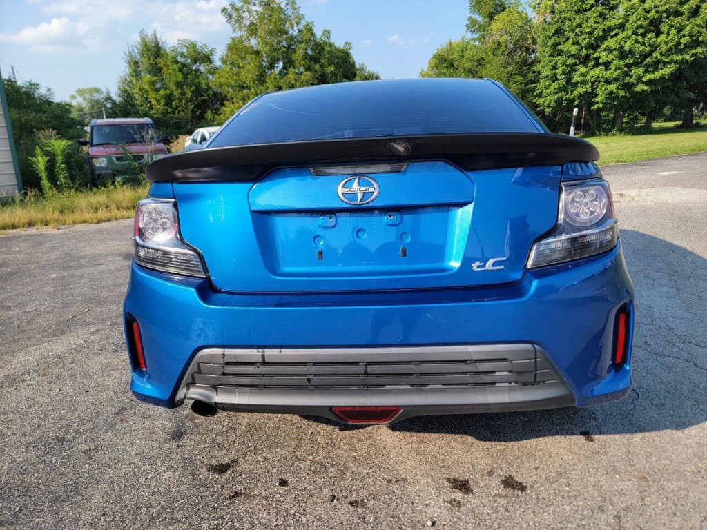 2015 Scion tC Image 8