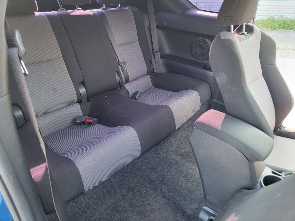 2015 Scion tC Image 15