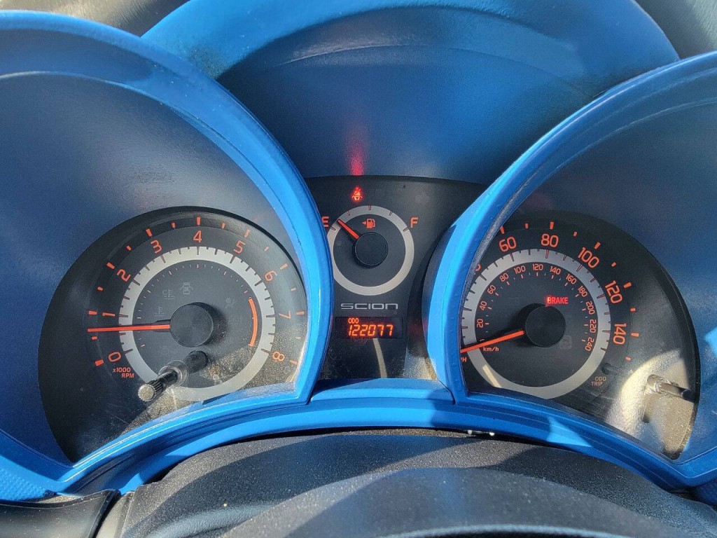 2015 Scion tC Image 18