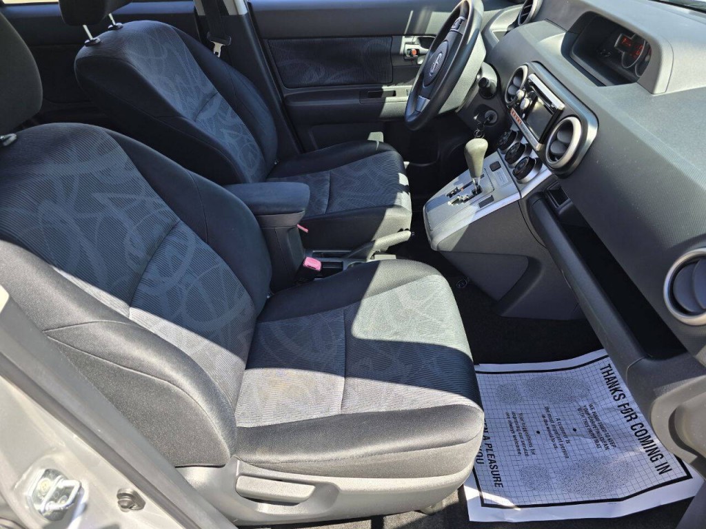 2011 Scion xB Image 13