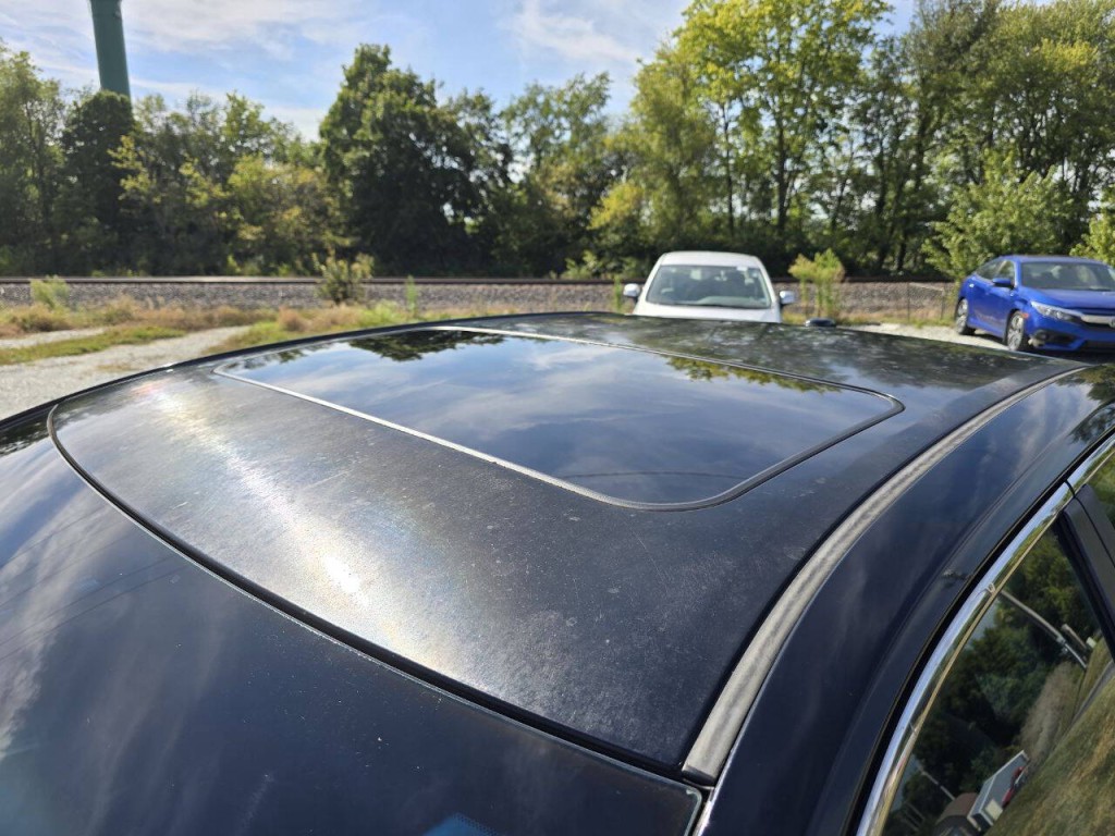 2012 Toyota Camry Image 13