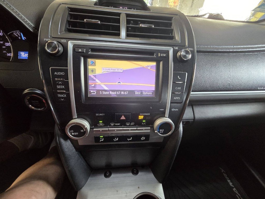 2012 Toyota Camry Image 26