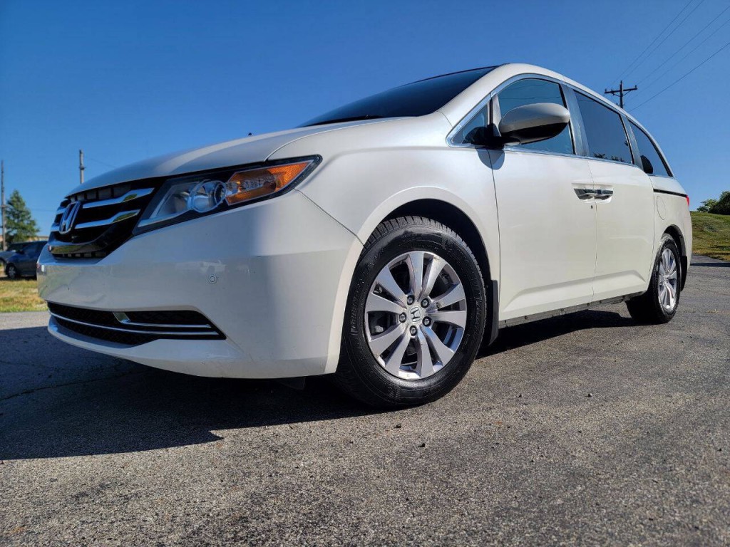2014 Honda Odyssey Image 2