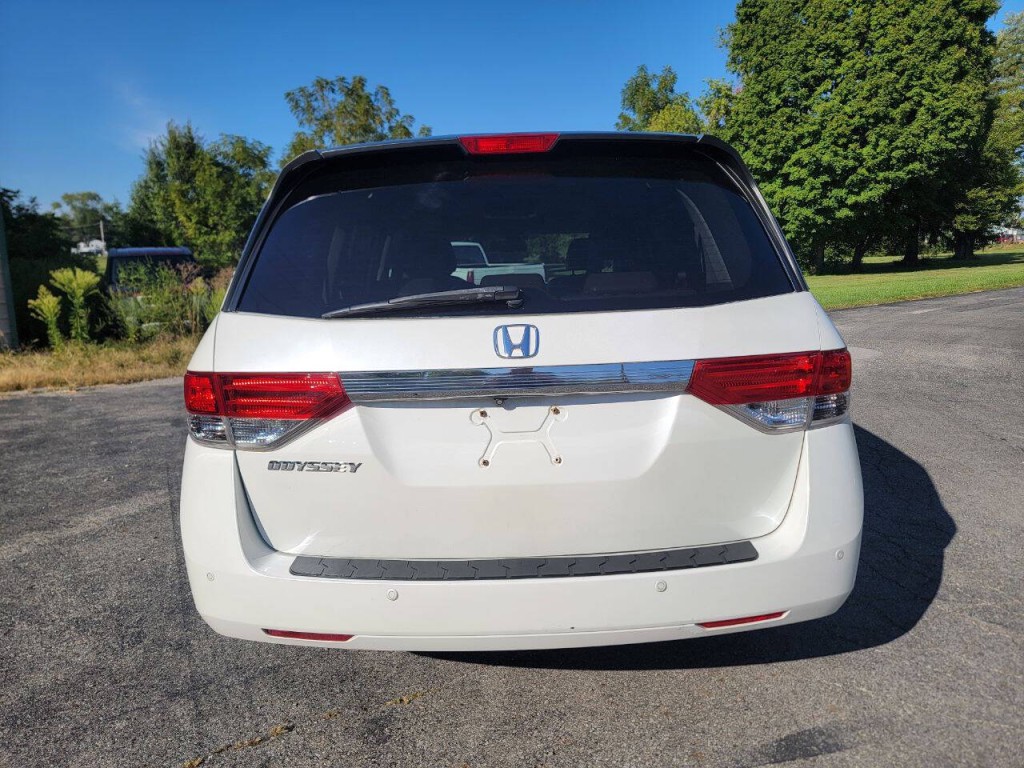 2014 Honda Odyssey Image 8