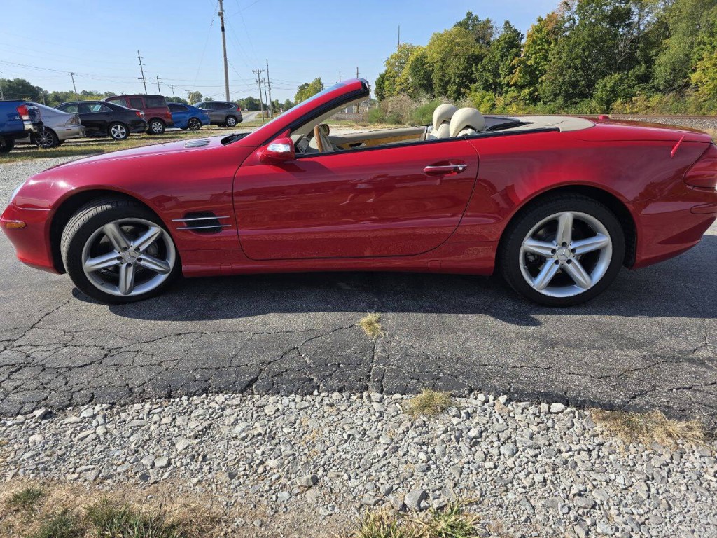 2006 Mercedes-Benz SL-Class Image 9
