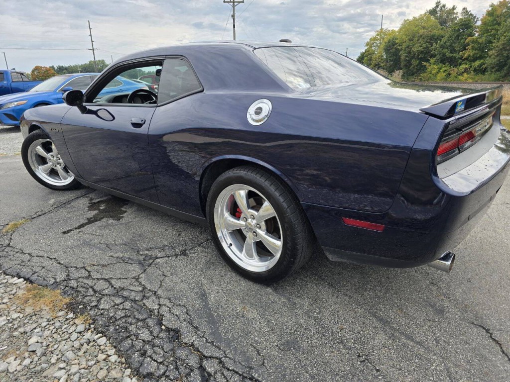 2013 Dodge Challenger Image 8