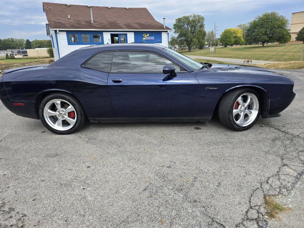 2013 Dodge Challenger Image 3
