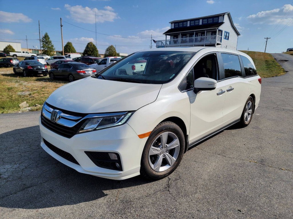 2019 Honda Odyssey Image 2