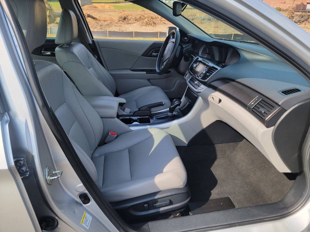 2013 Honda Accord Image 15