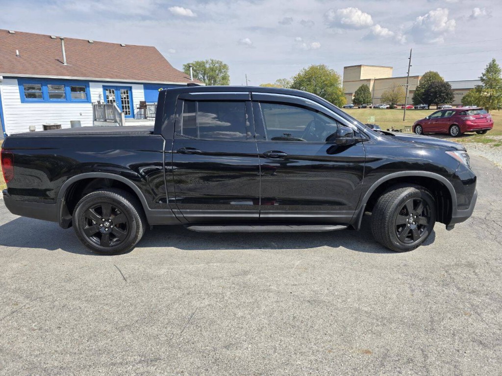 2017 Honda Ridgeline Image 3