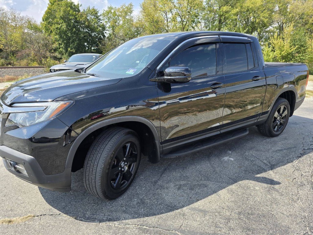 2017 Honda Ridgeline Image 11