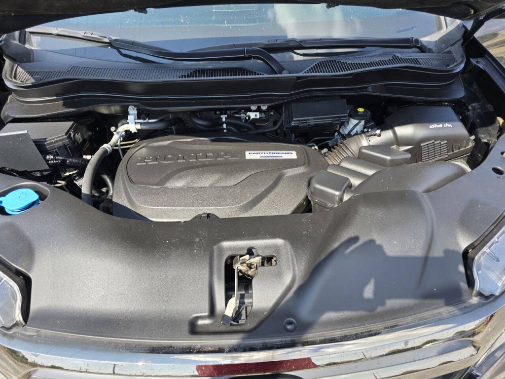 2017 Honda Ridgeline Image 22