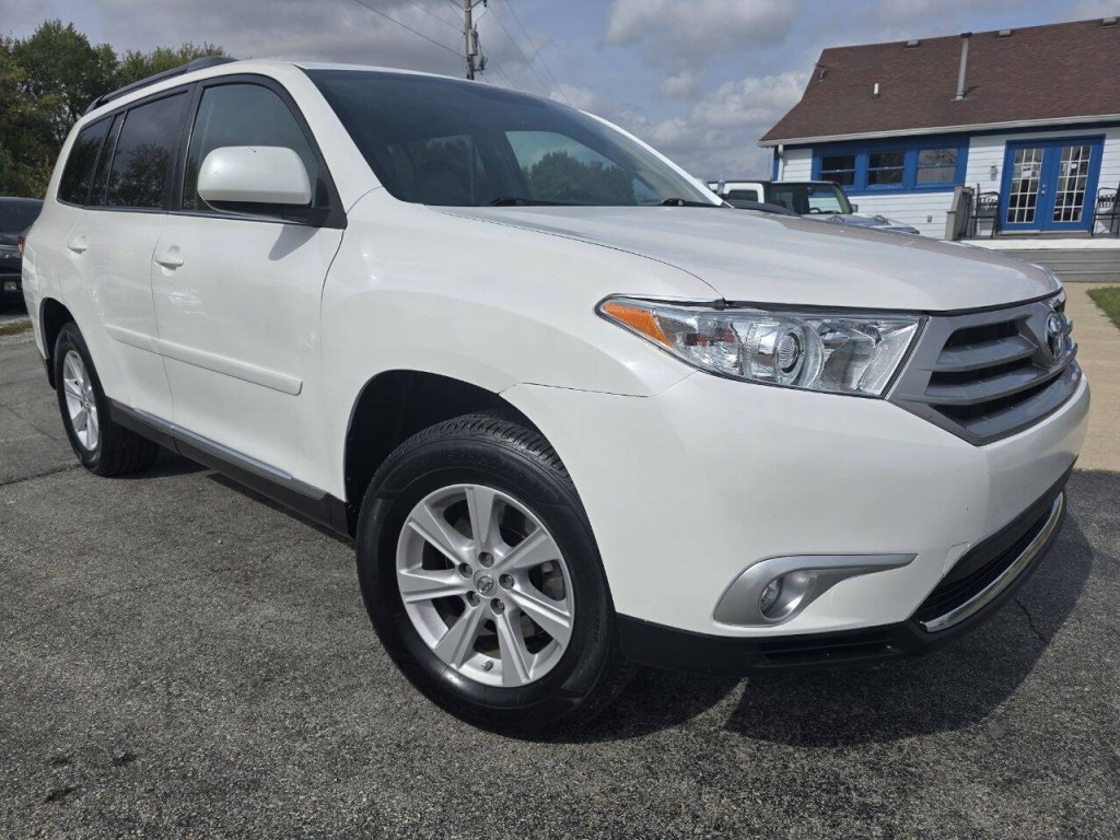 2013 Toyota Highlander Image 1