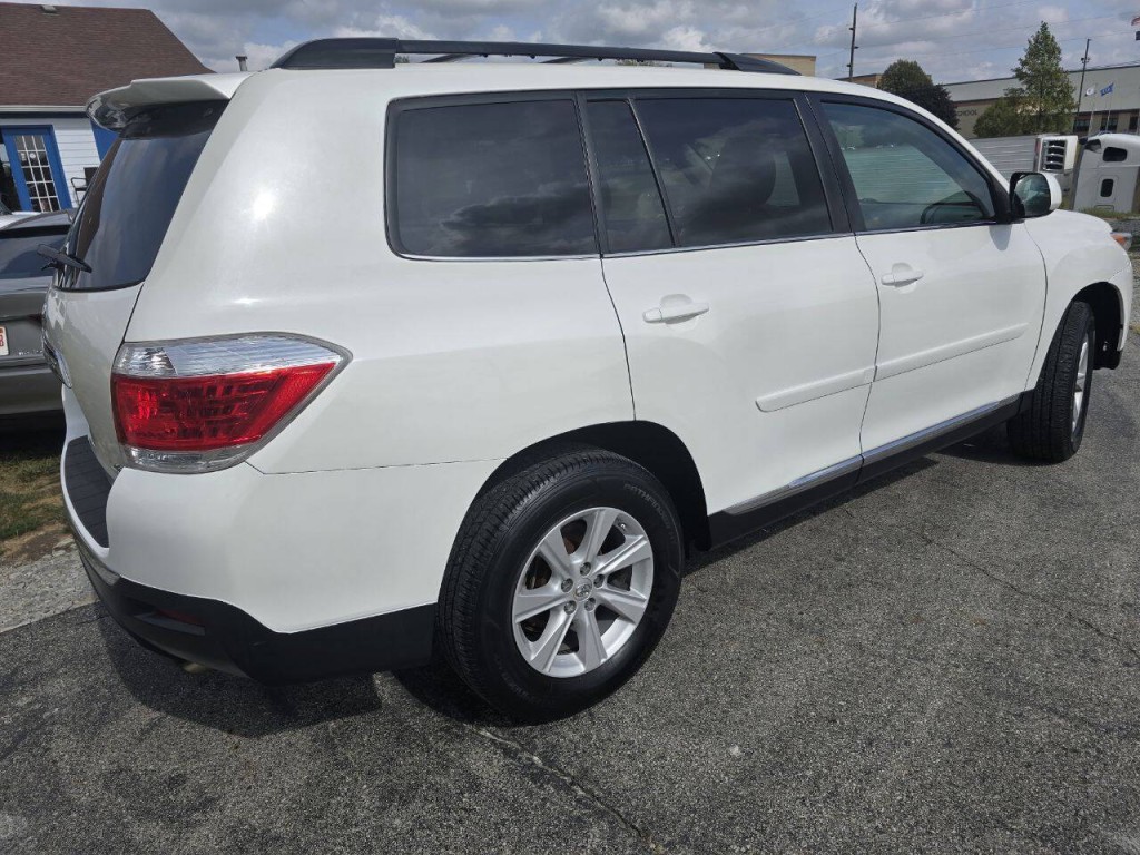 2013 Toyota Highlander Image 4