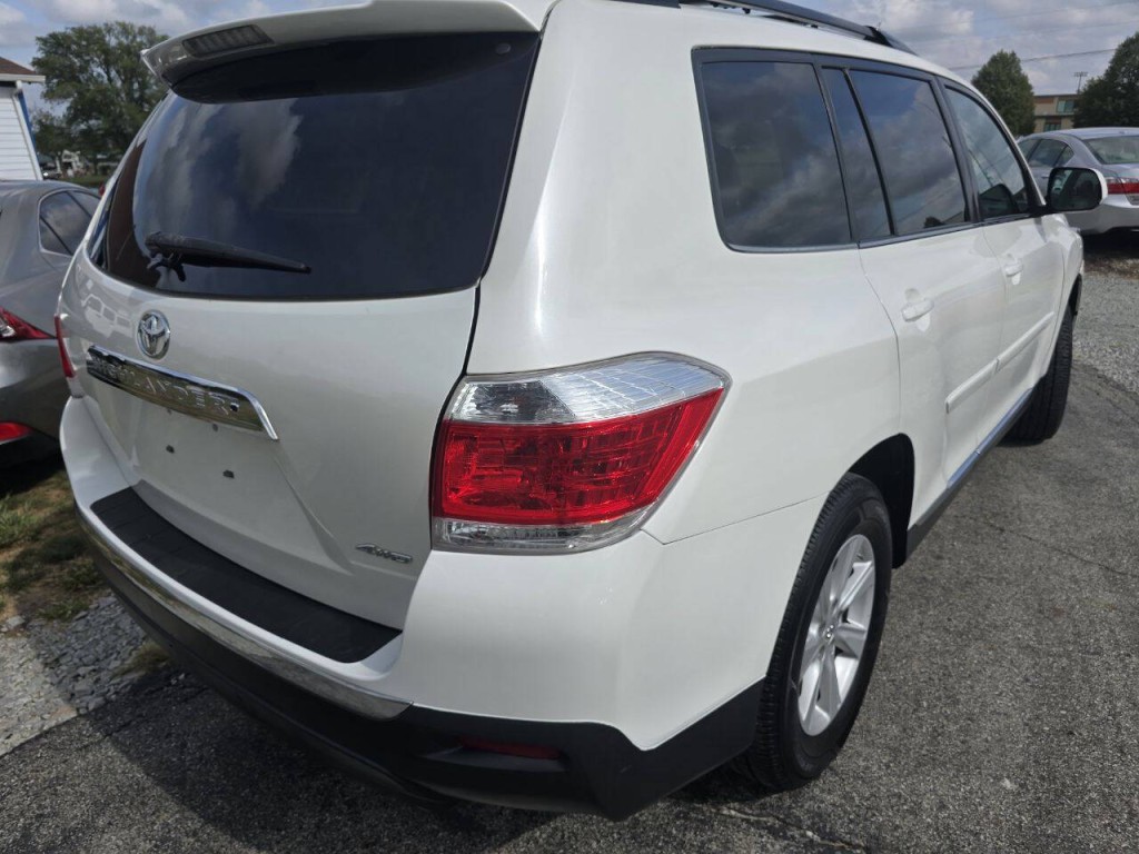 2013 Toyota Highlander Image 5