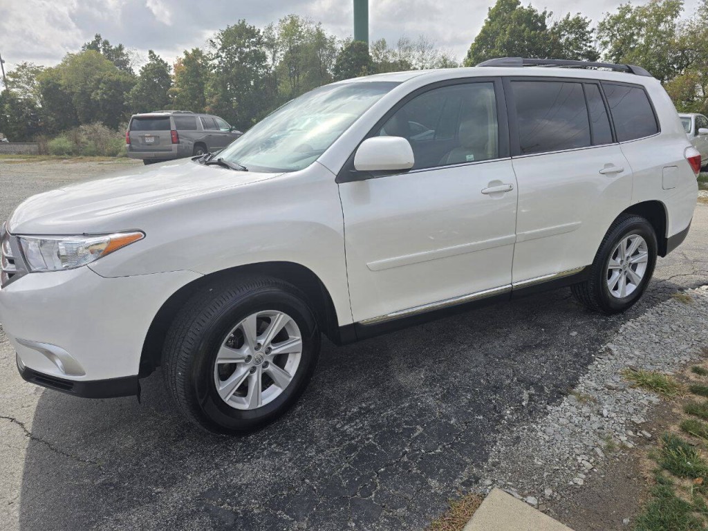 2013 Toyota Highlander Image 10