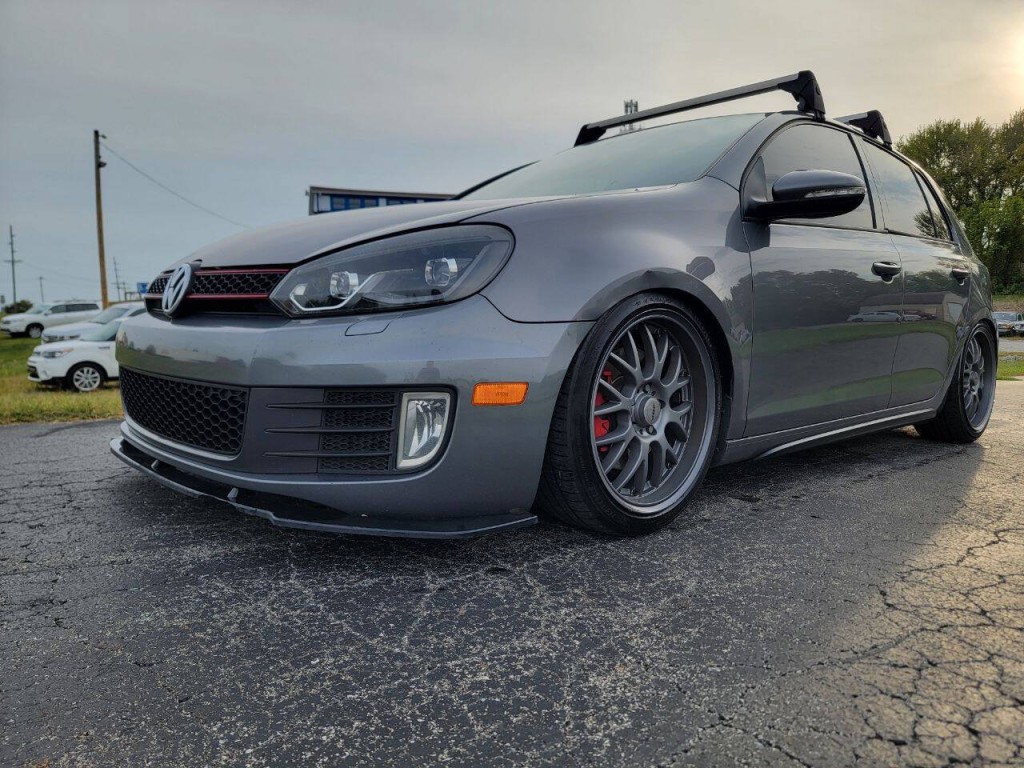 2012 Volkswagen GTI Image 1