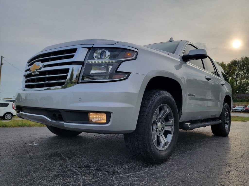 2017 Chevrolet Tahoe Image 3