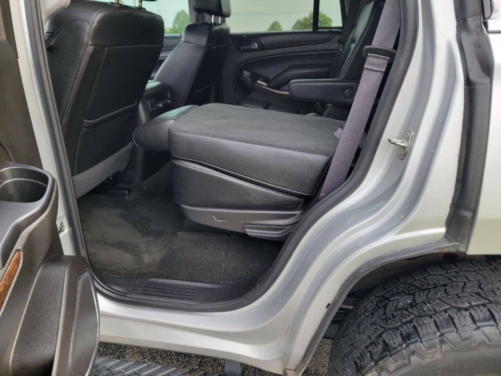 2017 Chevrolet Tahoe Image 12