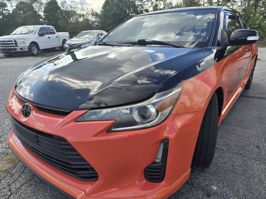 2015 Scion tC Image 11