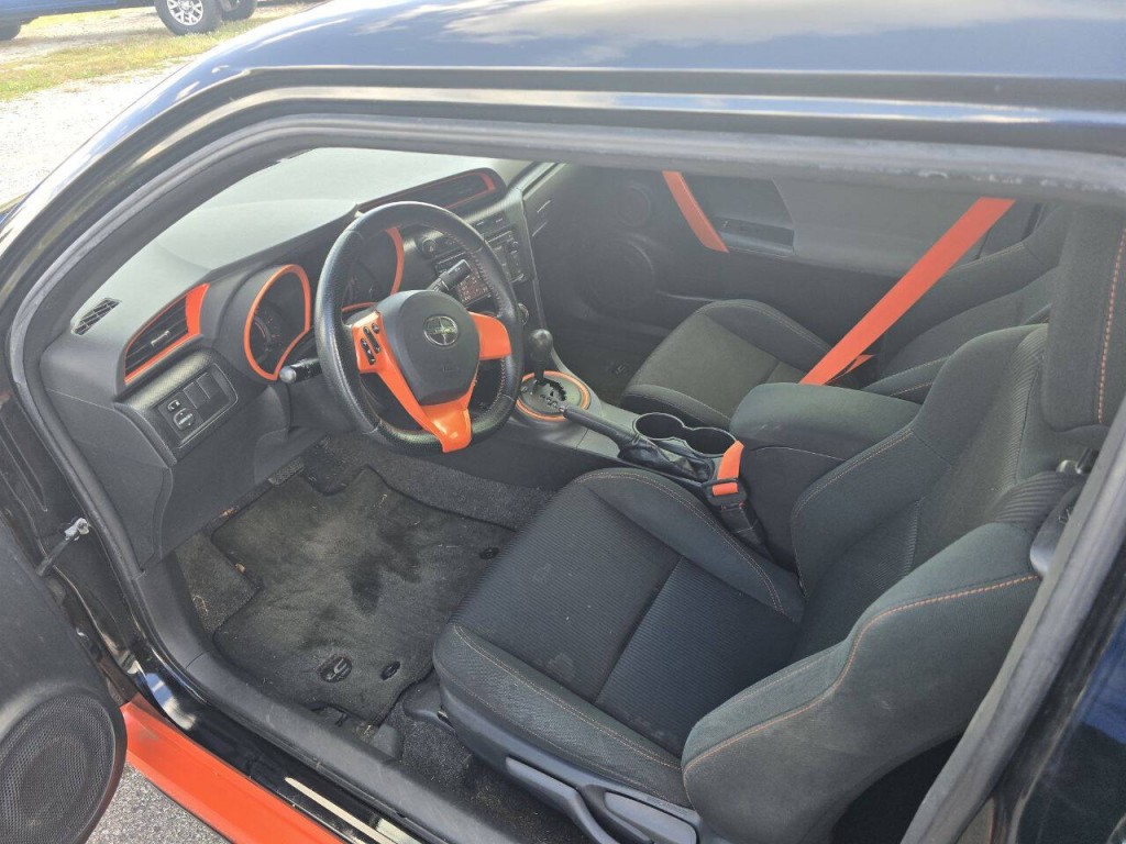 2015 Scion tC Image 18