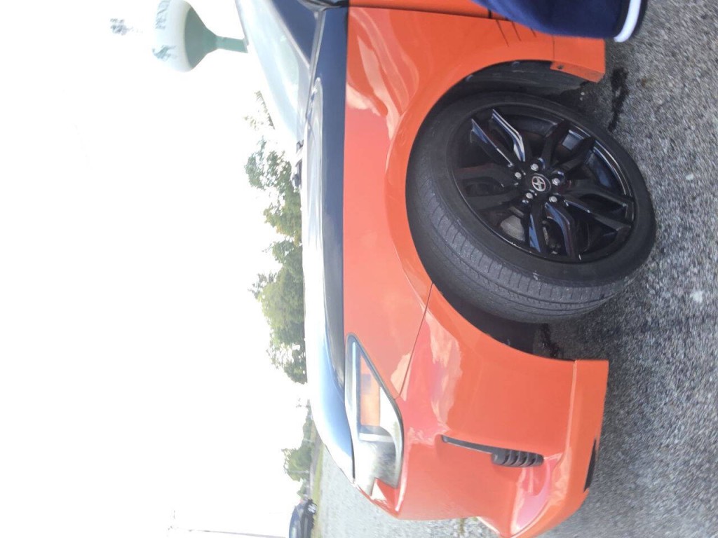 2015 Scion tC Image 25