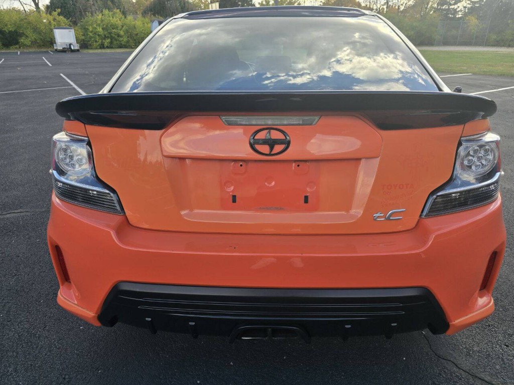 2015 Scion tC Image 6