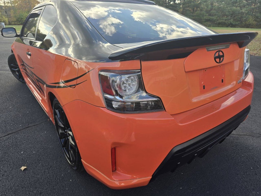 2015 Scion tC Image 7