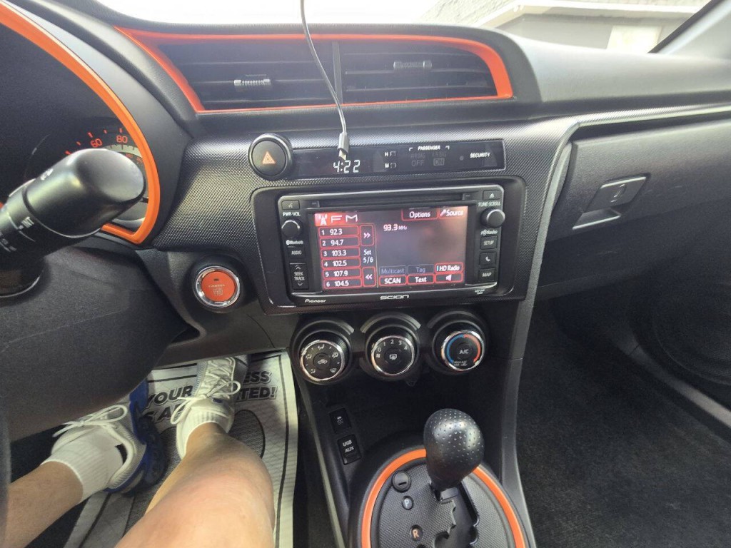 2015 Scion tC Image 15