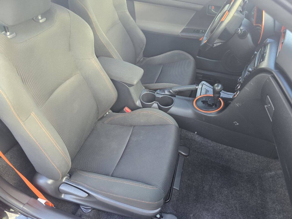 2015 Scion tC Image 18