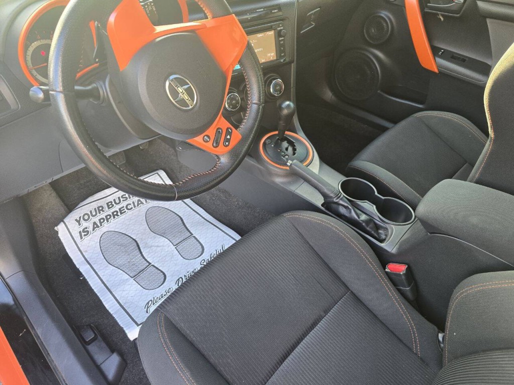 2015 Scion tC Image 24