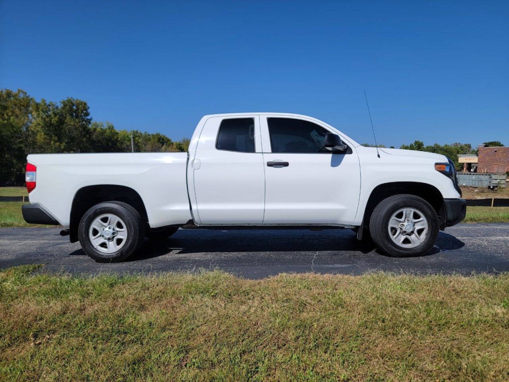 2018 Toyota Tundra Image 8
