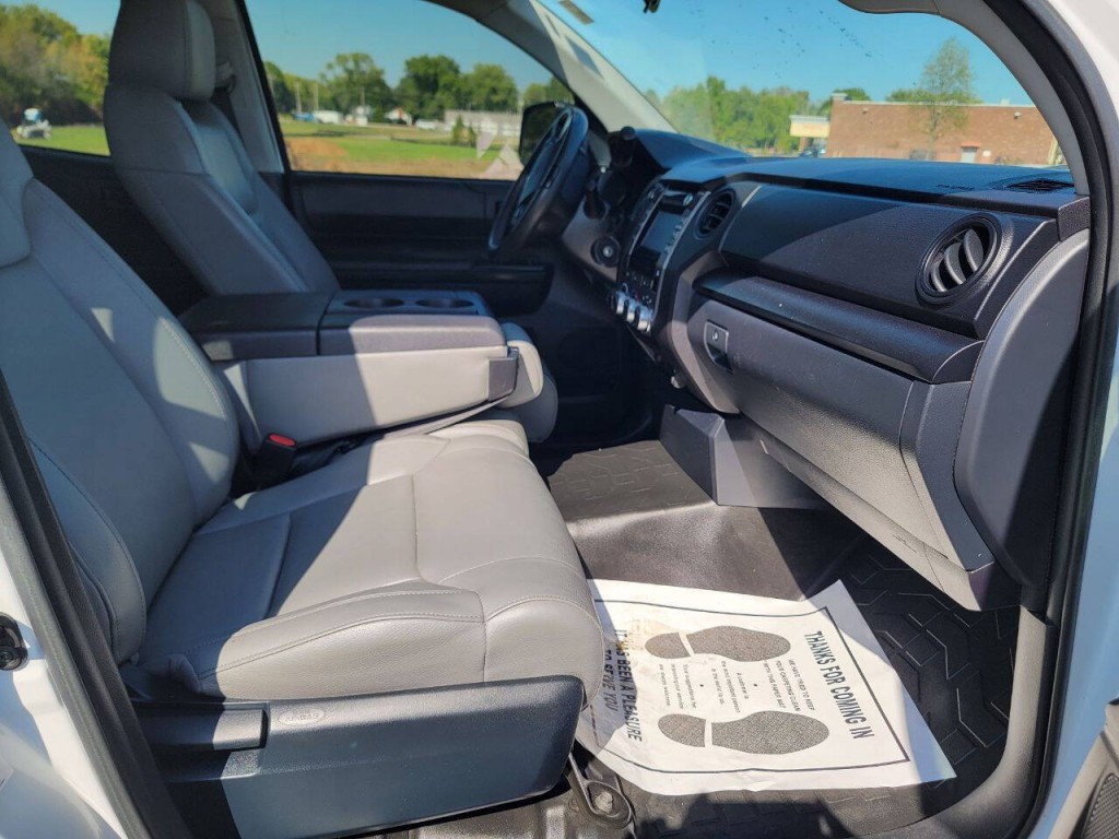 2018 Toyota Tundra Image 18