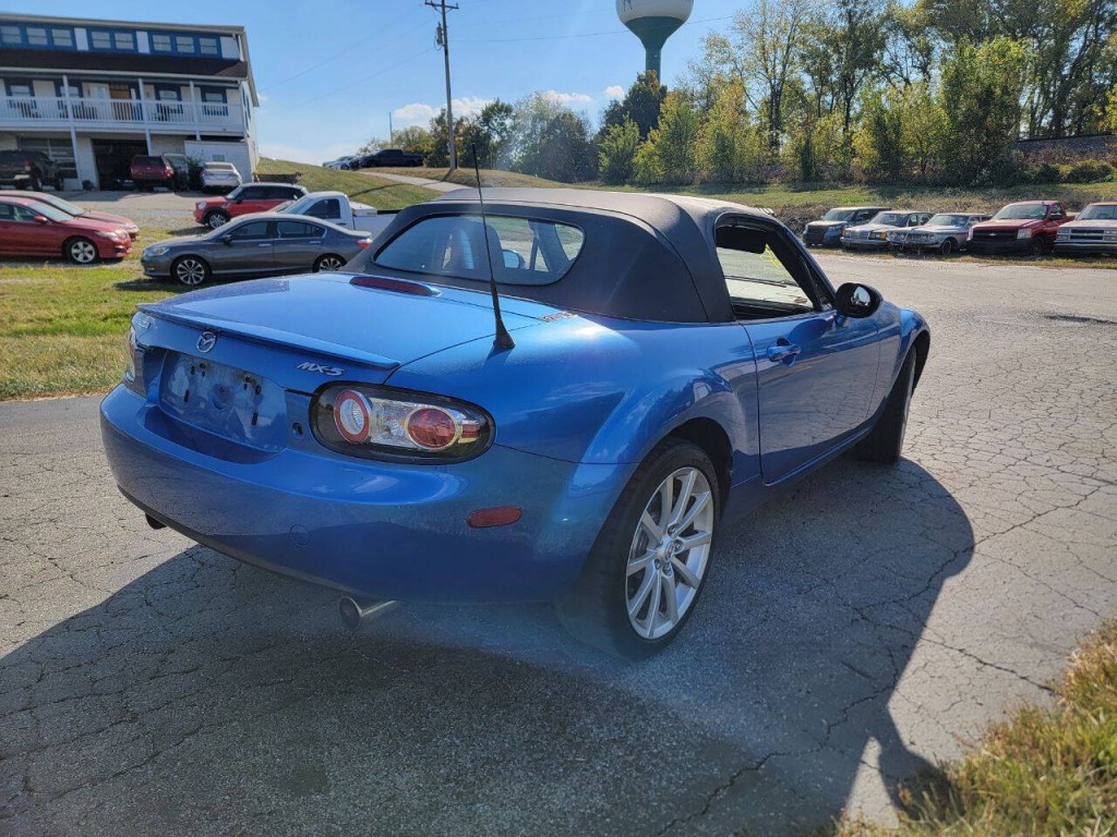 2006 Mazda MX-5 Miata Image 7