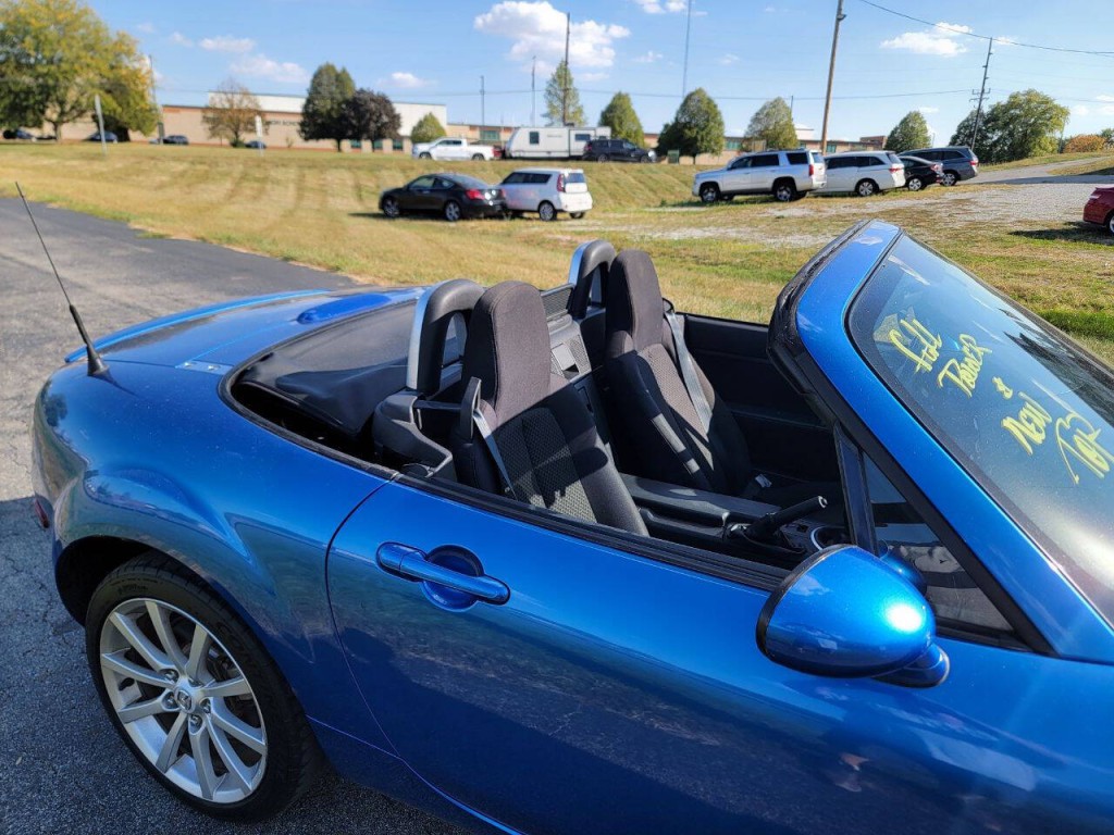 2006 Mazda MX-5 Miata Image 13