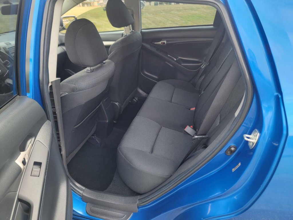 2010 Toyota Matrix Image 12
